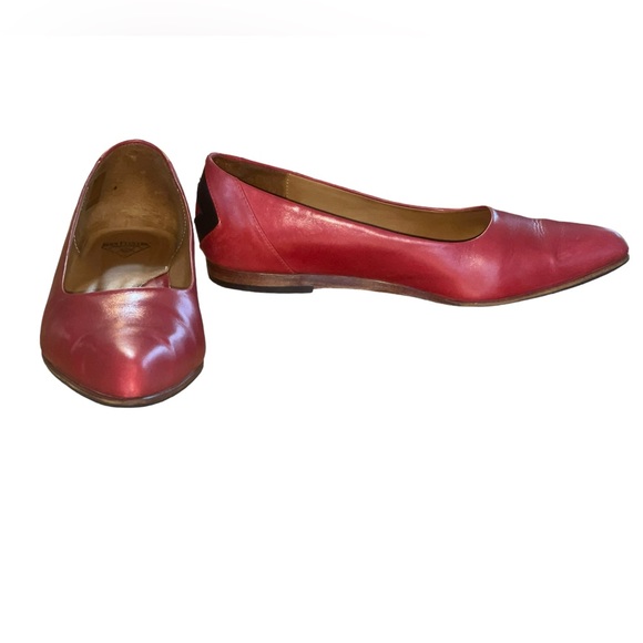 John Fluevog Presence Impulse Red flats. Size  7 *Discontinued styles GUC - Picture 4 of 12